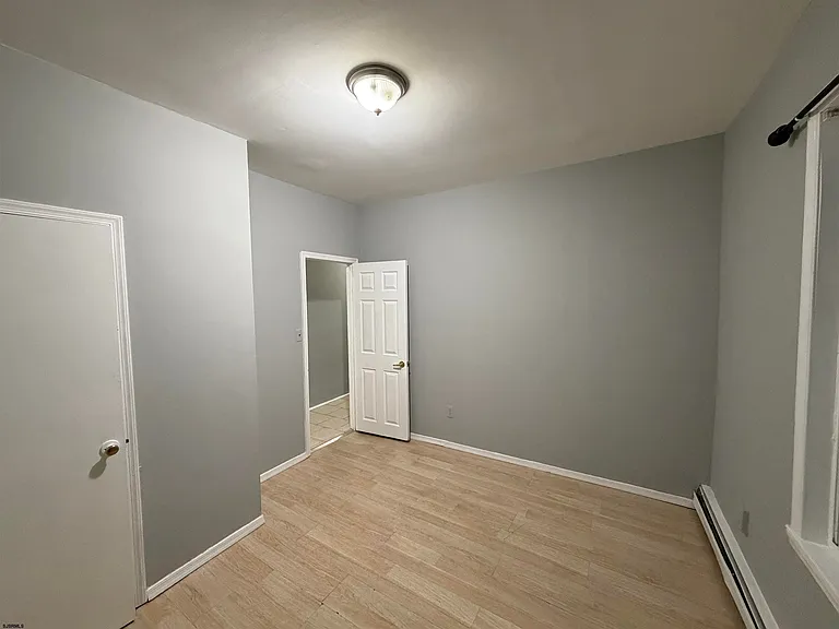 2510 Arctic Ave #1 — Photo 5