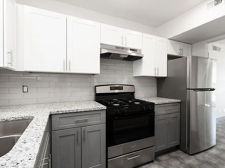 Dellview Crossing Apartments — Photo 46