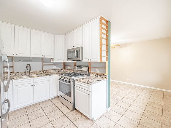4th image of 513 E Highland Ave