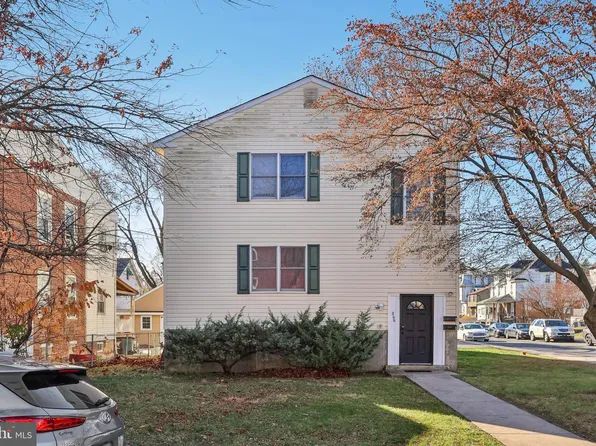 200 Barker Ave, Sharon Hill, PA 19079