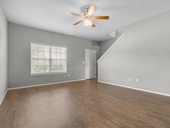 4th image of 216 Cherrywood Cv