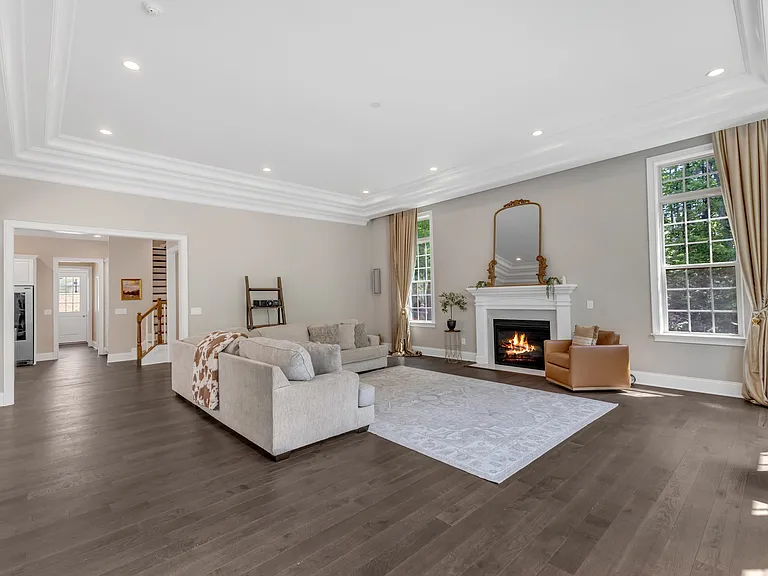 7304 Hasentree Club Dr — Photo 26