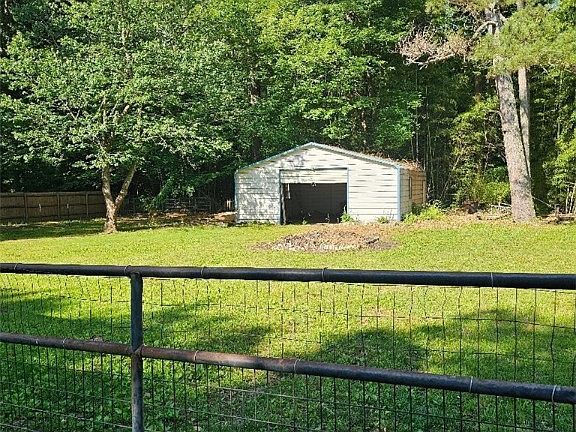 3rd image of 9994 Forest Grove Dr