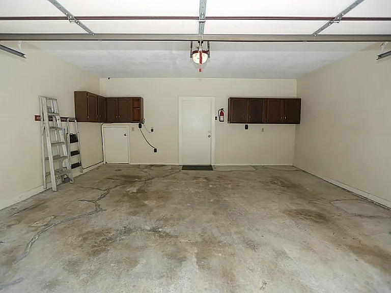 2602 W Holcombe Blvd — Photo 26