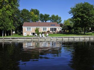 200 Green Wing Dr, Winneconne, WI 54986