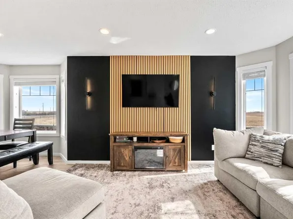 2400 S Ravenswood Vw SE #1101, Airdrie, AB T4A 0V7