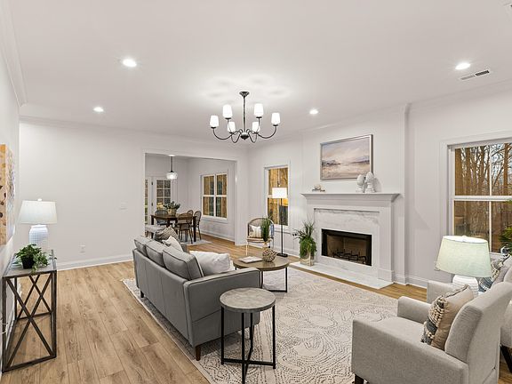4th image of 217 Lynnolen Ln