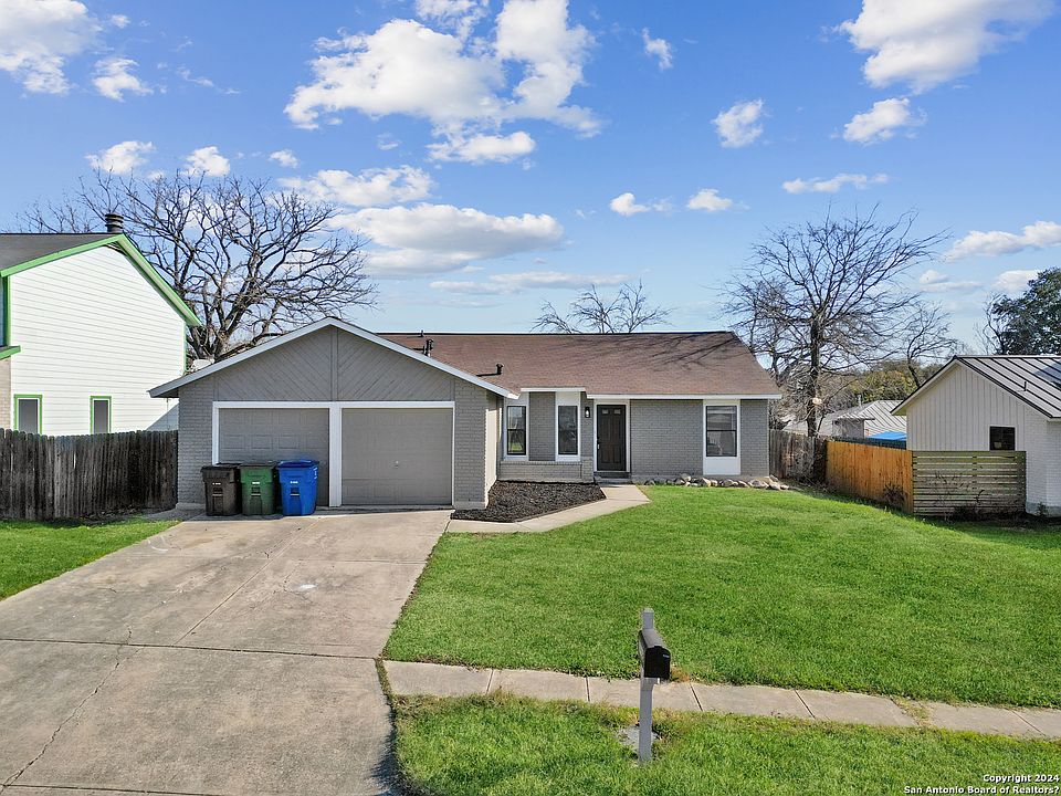 1st image of 14408 Bluewood Dr