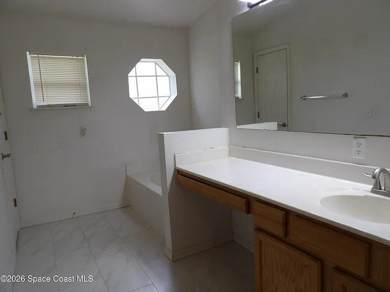 410 Birch Ave SW — Photo 16