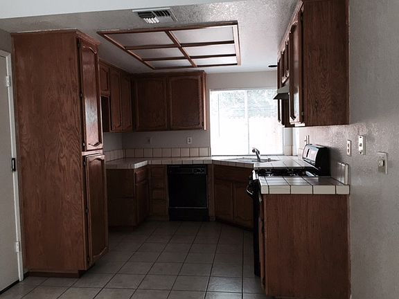 4th image of 8240 Cashel Way