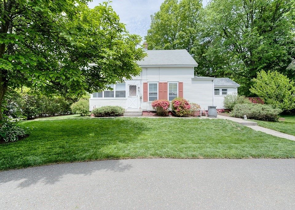 42 N Main St, Belchertown, MA 01007 Zillow