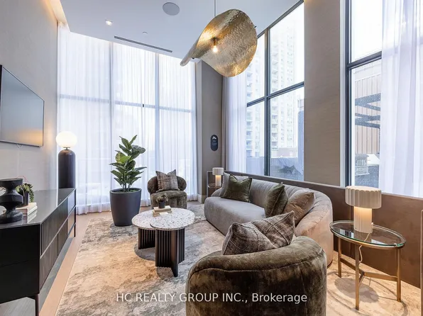 36 Olive Ave, Toronto, ON