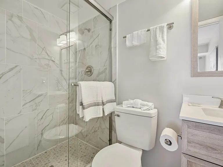 1709 S Ocean Blvd — Photo 8