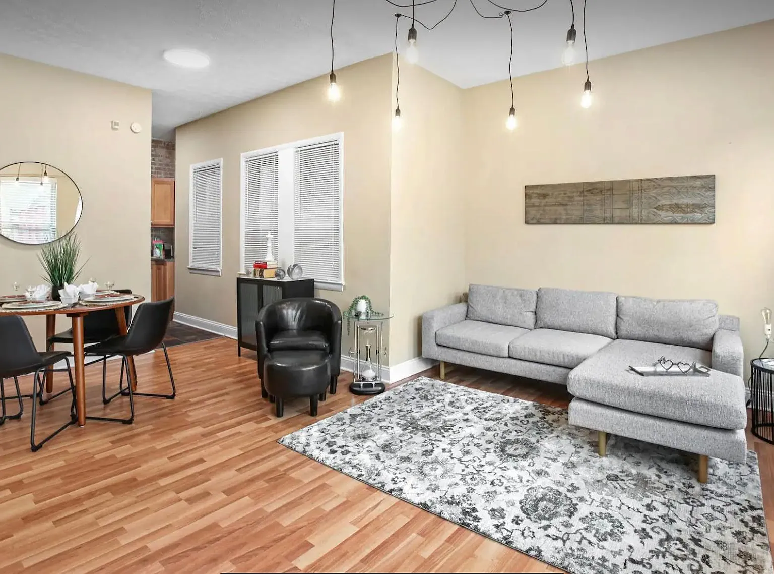 2 bed, 1150 sqft, $1,850 — Photo 4