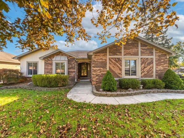 3430 Chippendale Dr, Sterling Heights, MI 48310