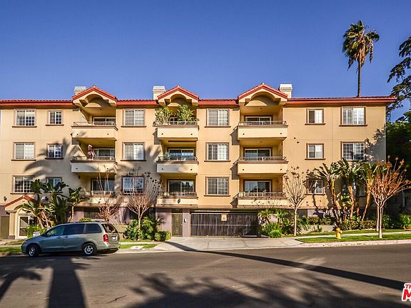 3rd image of 962 S Gramercy Dr Unit 105