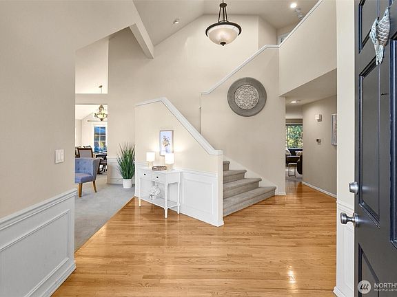 3rd image of 2602 57th Street SW