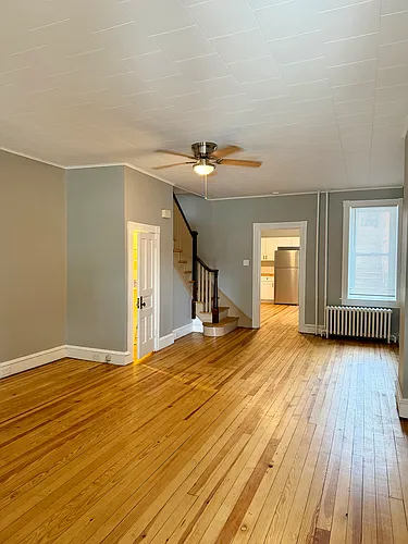 349 E New St #1 Photo 1
