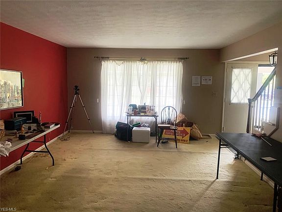 5th image of 7051 Anthony Ln