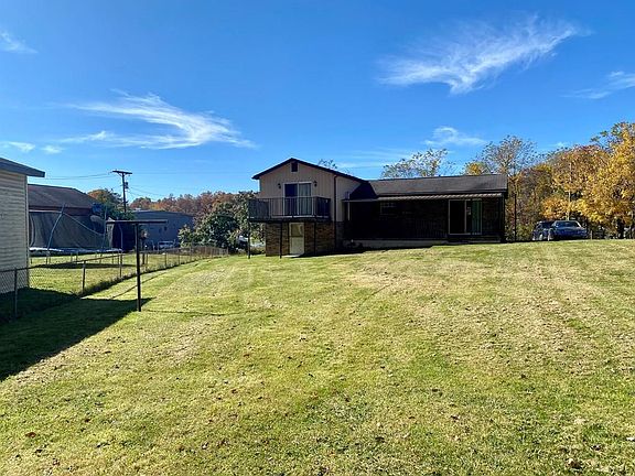 4th image of 110 Butler Ct