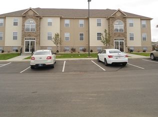 412 Briar Ridge Cir, Warsaw, IN 46582