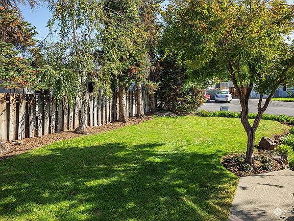 2nd image of 186 S Keller Avenue