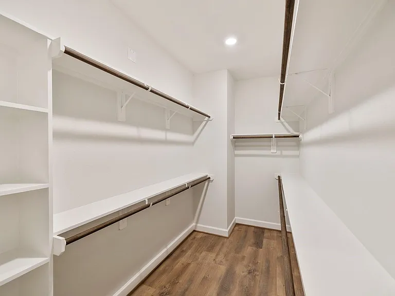 4113 Austin St — Photo 15