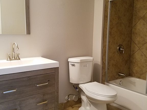 4th image of 1319 Custoza Ave