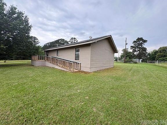 3rd image of 974 Hempstead #30