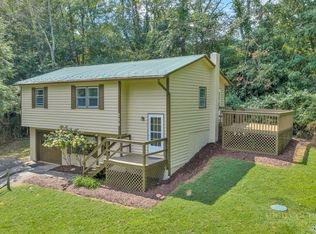 226 Clay Hodges Rd, Boone, NC 28607