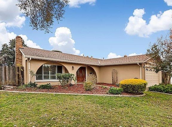 3rd image of 9698 Rudway Ct