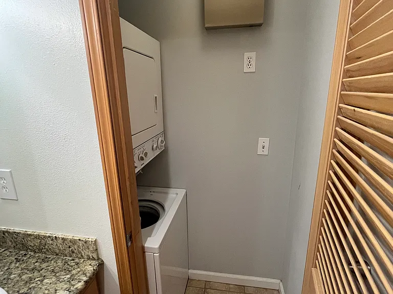 609 Prospect St #202 — Photo 11