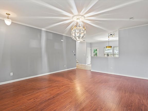 5th image of 1548 Logan Patrick Ct