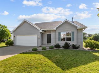 N8958 Lilac Rd, MENASHA, WI 54952