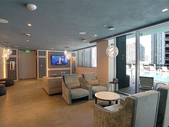 5th image of 1000 Brickell Plz #2115