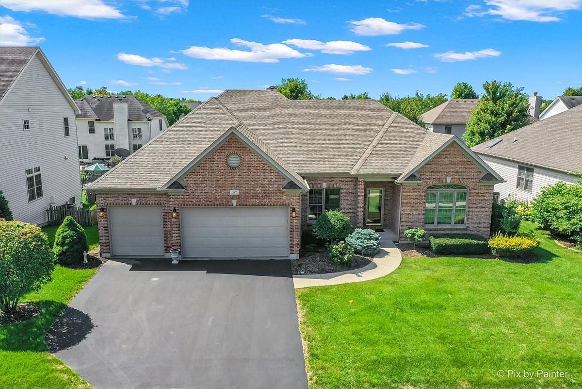 987 Patriot Pkwy, Elburn, IL 60119 Zillow