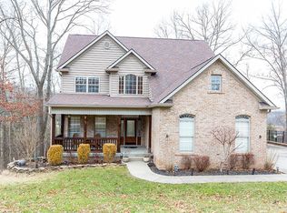 102 Fallen Leaf Trl, Georgetown, KY 40324