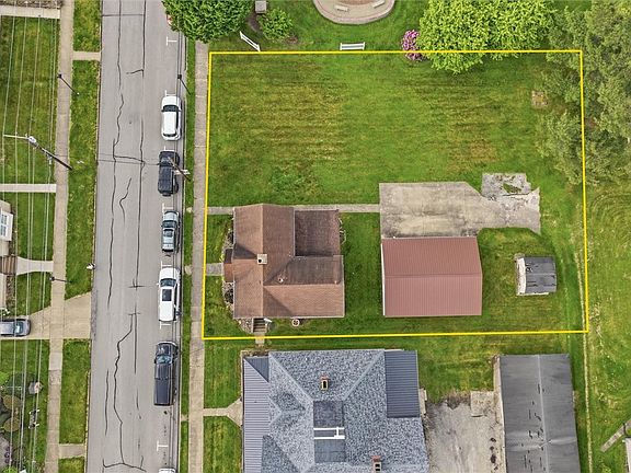 2nd image of 304 Liberty St