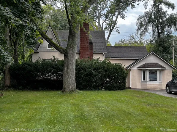 19435 Angling St, Livonia, MI 48152