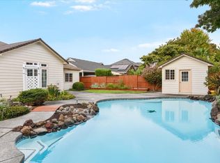 802 Ridgeway Ave, Central Pt, OR 97502