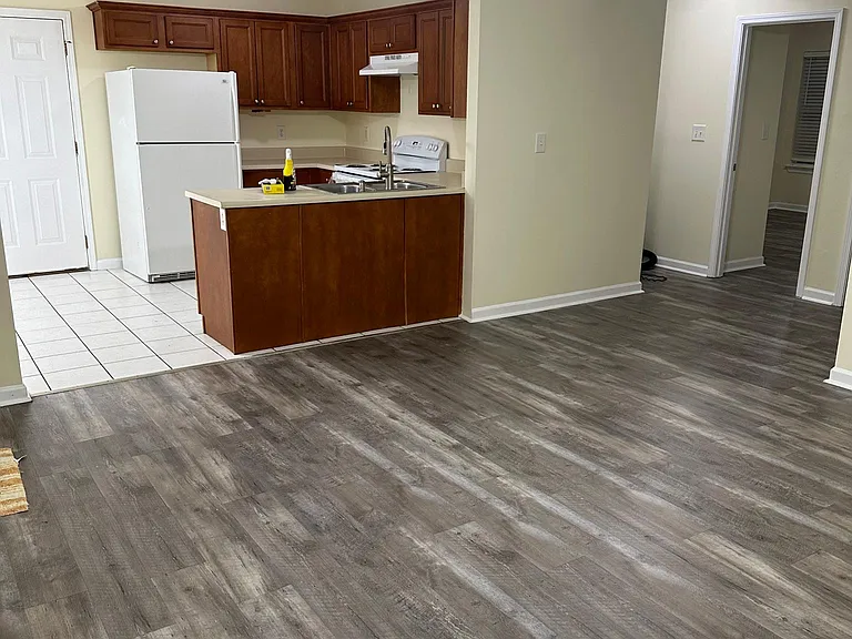 13 Chesney Dr NW — Photo 2
