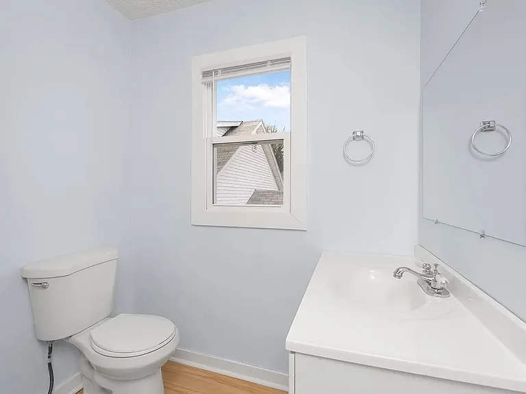 1044 Muskegon Ave NW — Photo 11