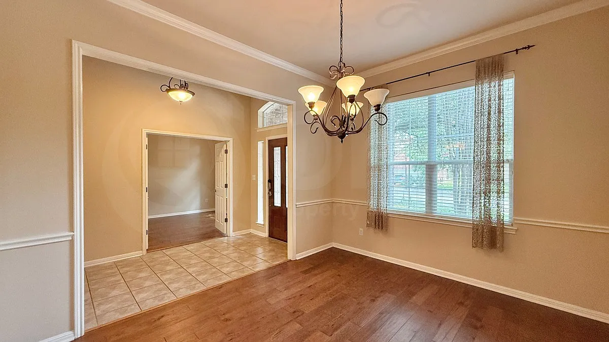 4 bed, 3.5 bath, 3255 sqft, $2,795 — Photo 4