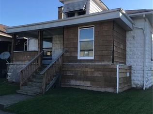 375 Baldwin Ave, Sharon, PA 16146