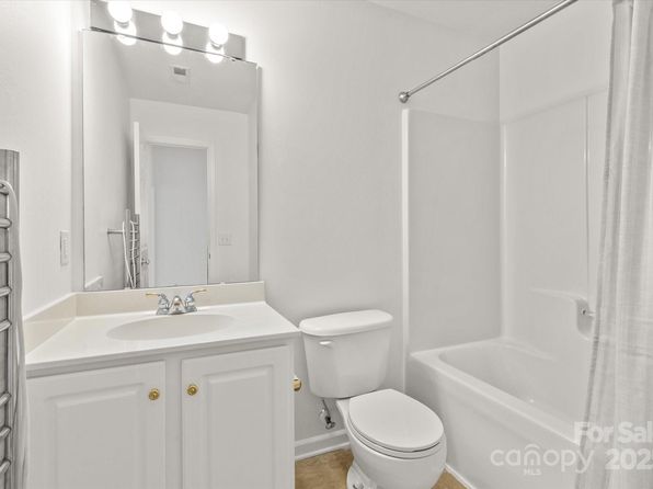 charlotte-north-carolina-65011711 picture