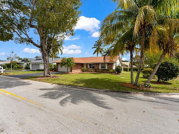 5th image of 1319 NW 113th Terrace