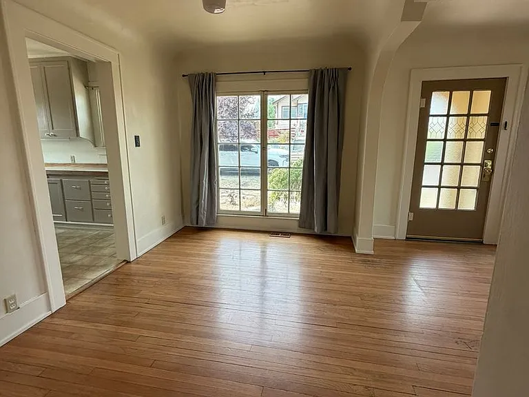 520 Jefferson St — Photo 4