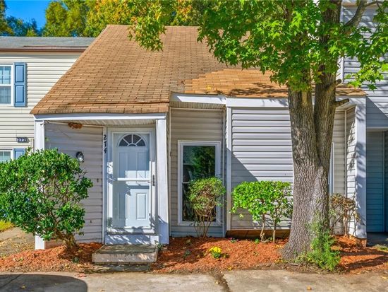 274 Thalia Trace Dr, Virginia Beach, VA 23452