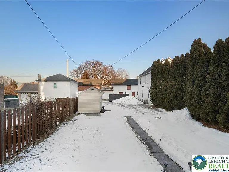 193 S 4th St — Photo 25