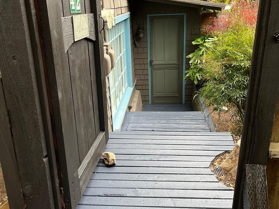 1st image of 42 Alta Vista Ave